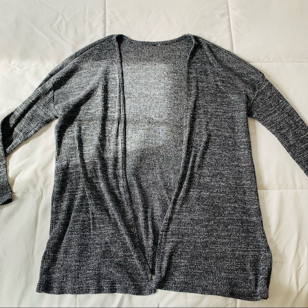 H&M Gray Knit Cardigan Size Small
